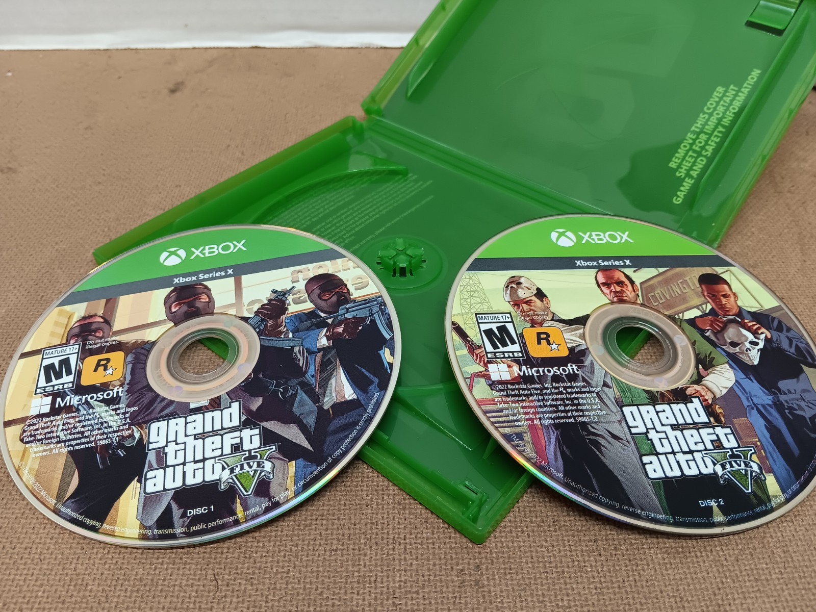 Grand Theft Auto V Five Xbox Series X (2) Disks (No MANUAL)