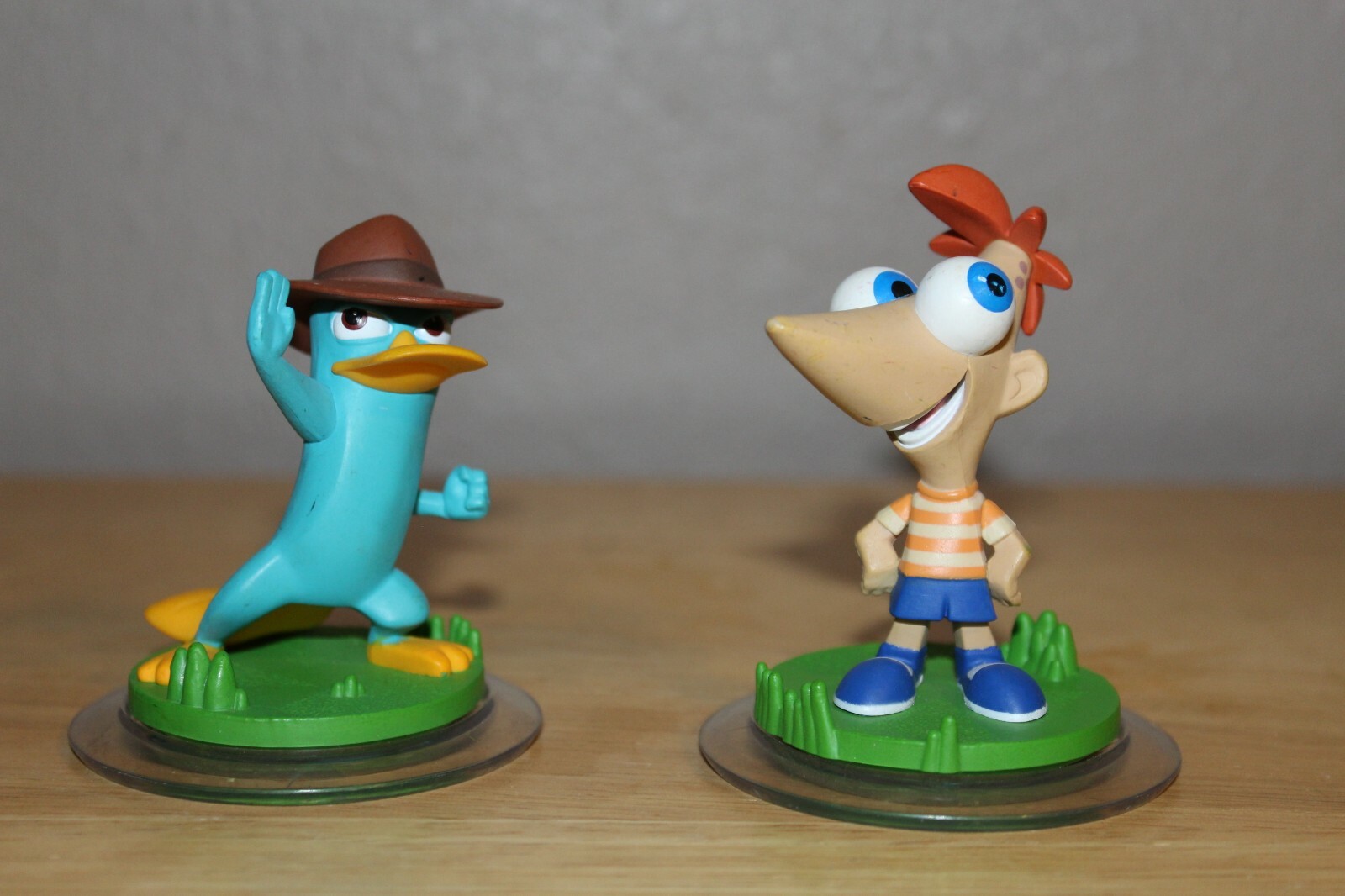 Disney Infinity Phineas & Ferb Agent P Perry Platypus & Phineas