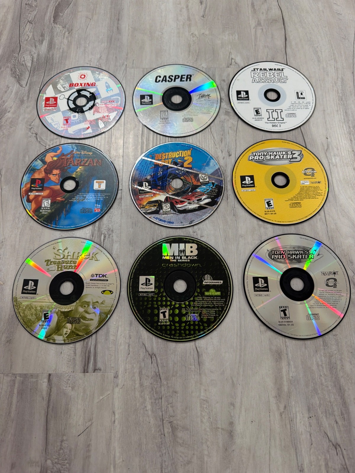 Variety of 9 PlayStation 1 and PlayStation 2 games