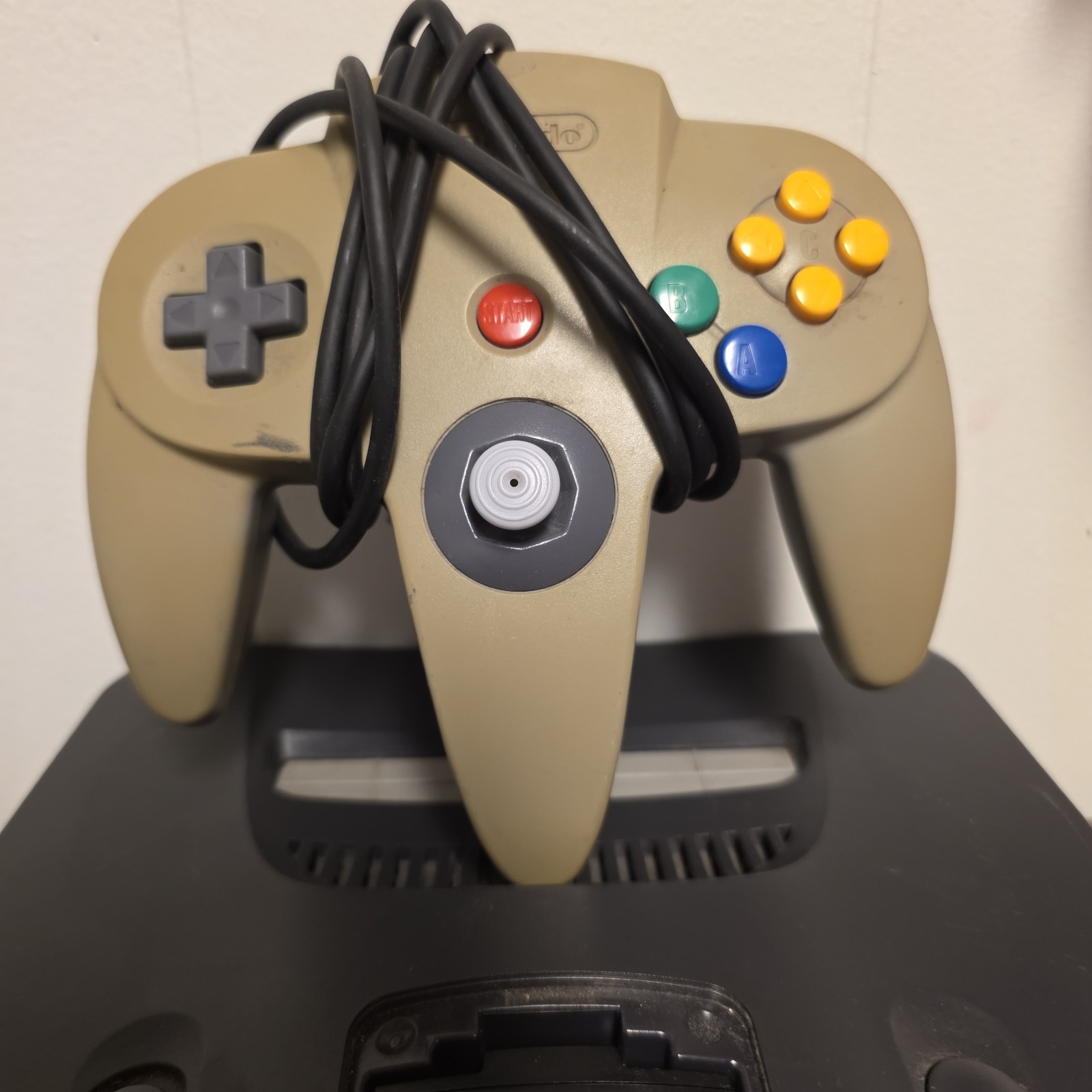 Nintendo 64 NUS-001 Lot W/ 6 Games- 1 Controller -UNTESTED- Jumper Pak-