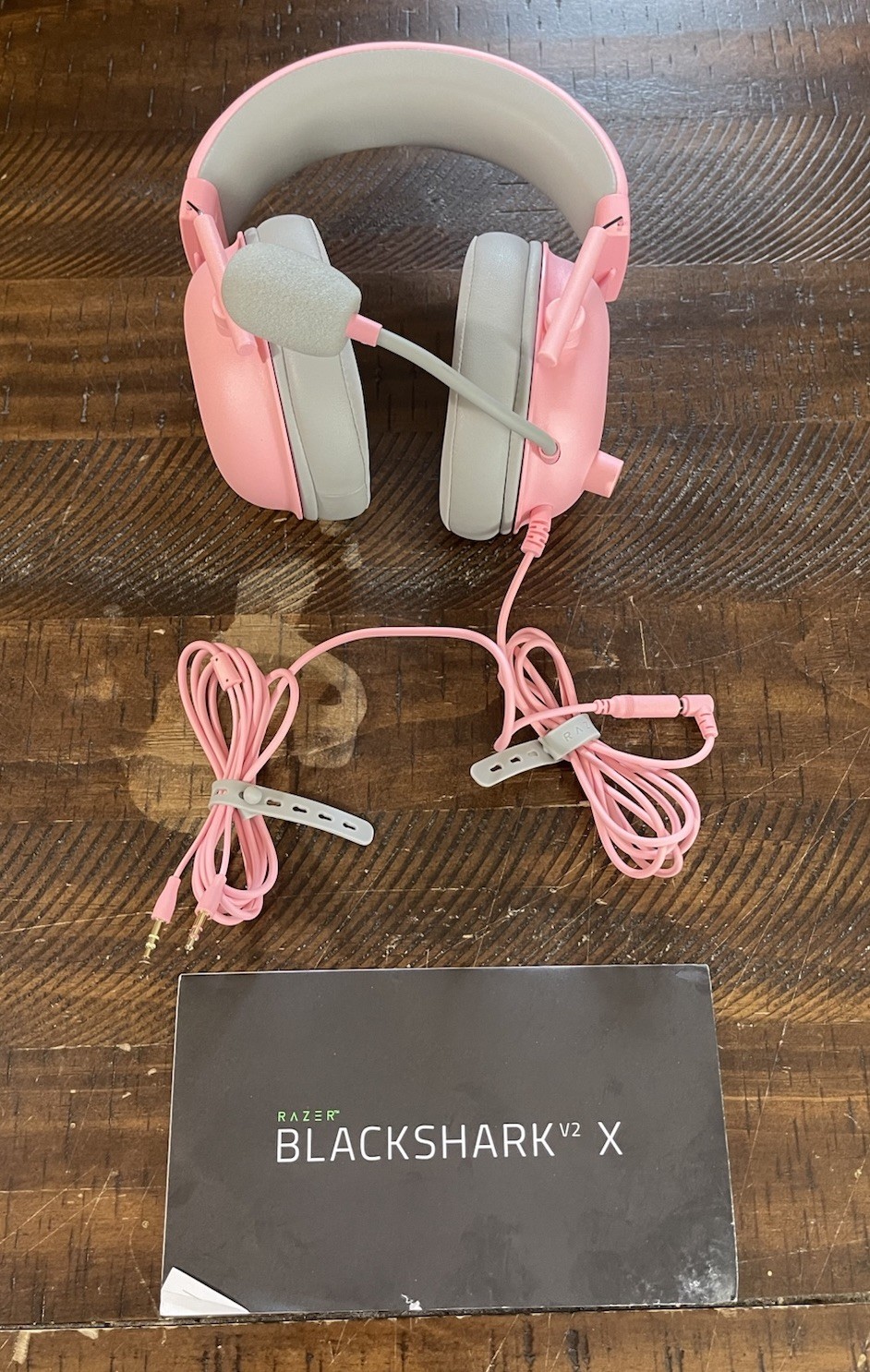 Razer – BlackShark V2 X Wired Gaming Headset – Quartz Pink