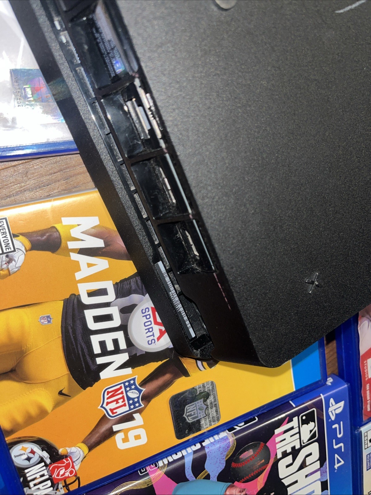 Sony PlayStation 4 Slim CUH-2115B 1TB Console Game Bundle Controllers 11.52 FW