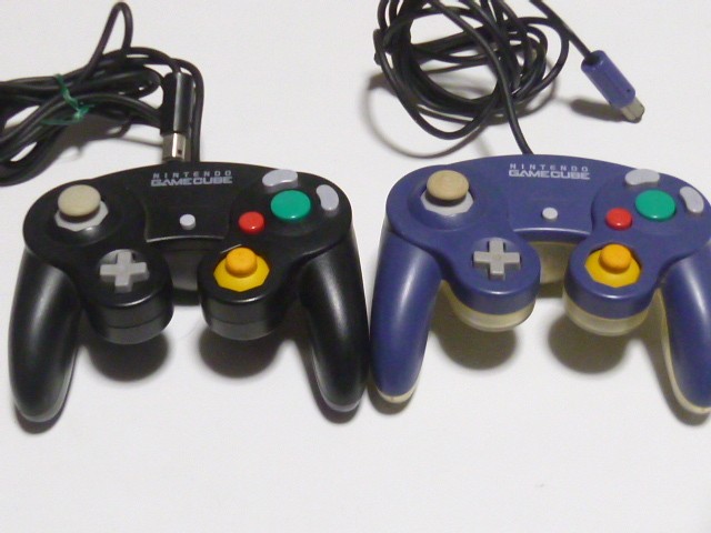 HORI Wii Classic Controller 2 Pack GameCube Controller Set