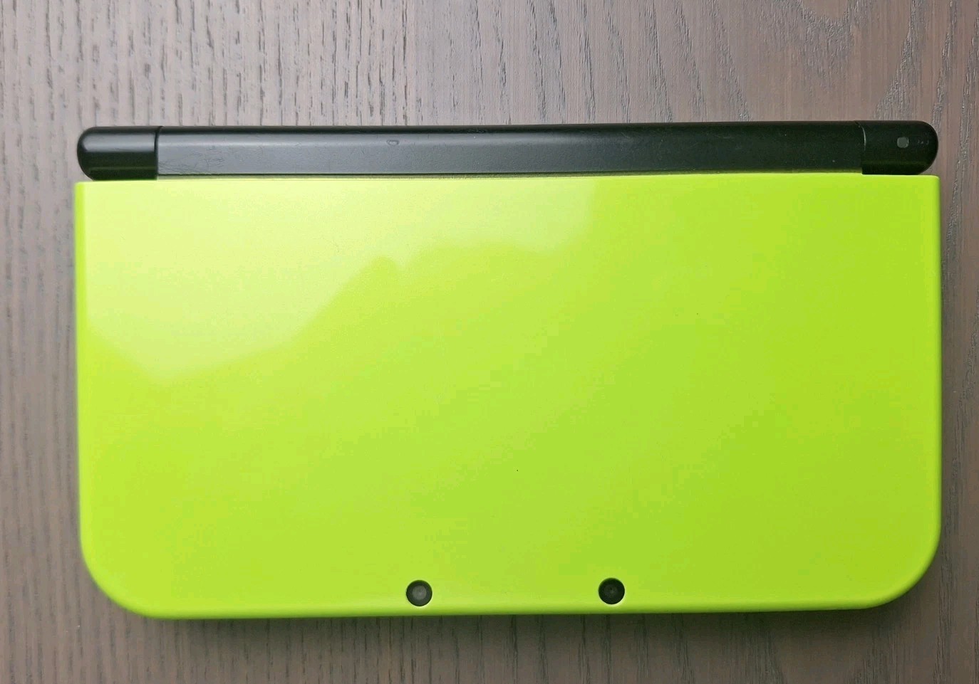 New Nintendo 3DS XL Lime Black | Charger + 32GB SD Card | Region Free