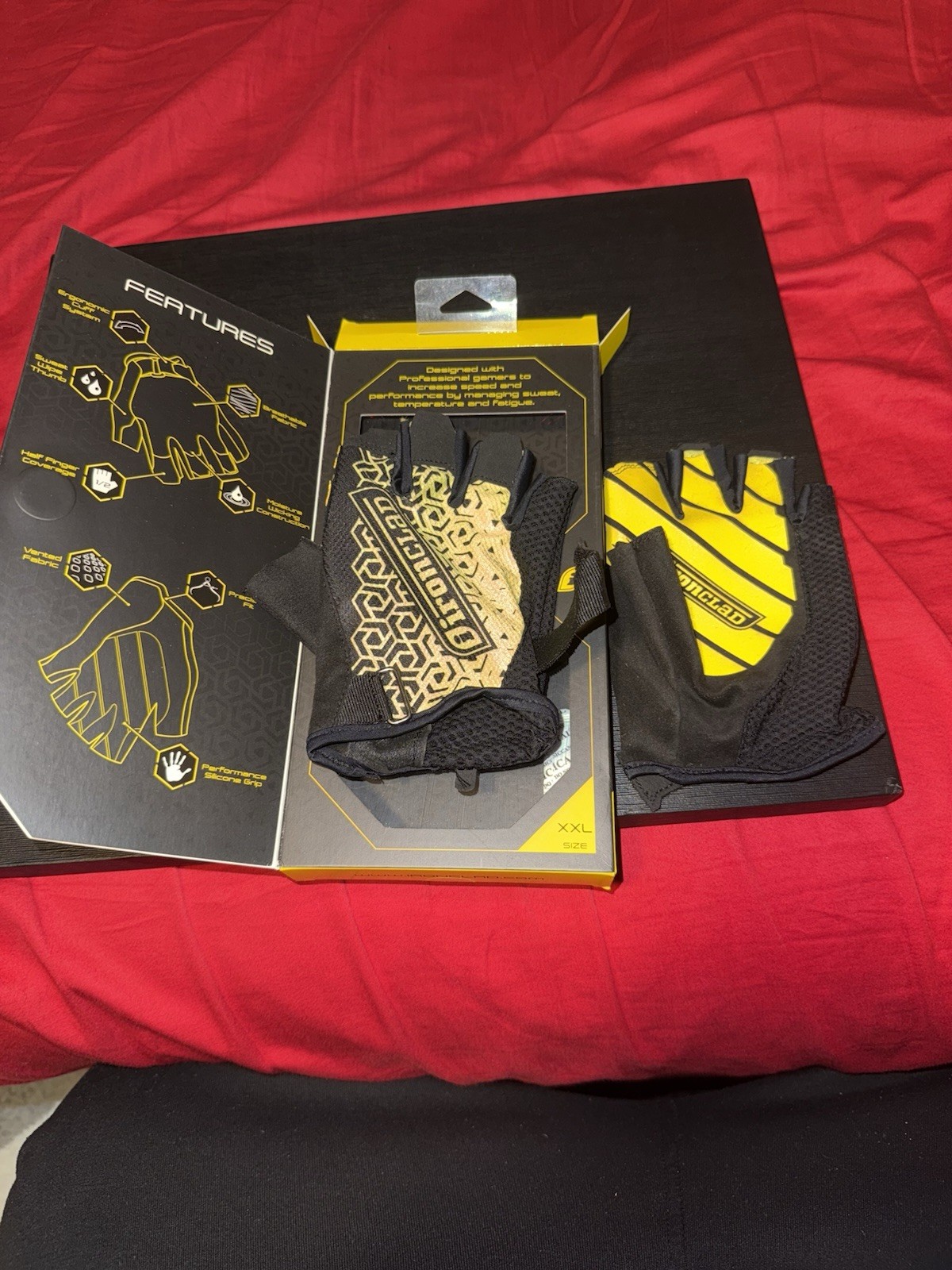 IronClad Fingerless Gaming Gloves/Brand New Never Used Great for Sweaty Hands