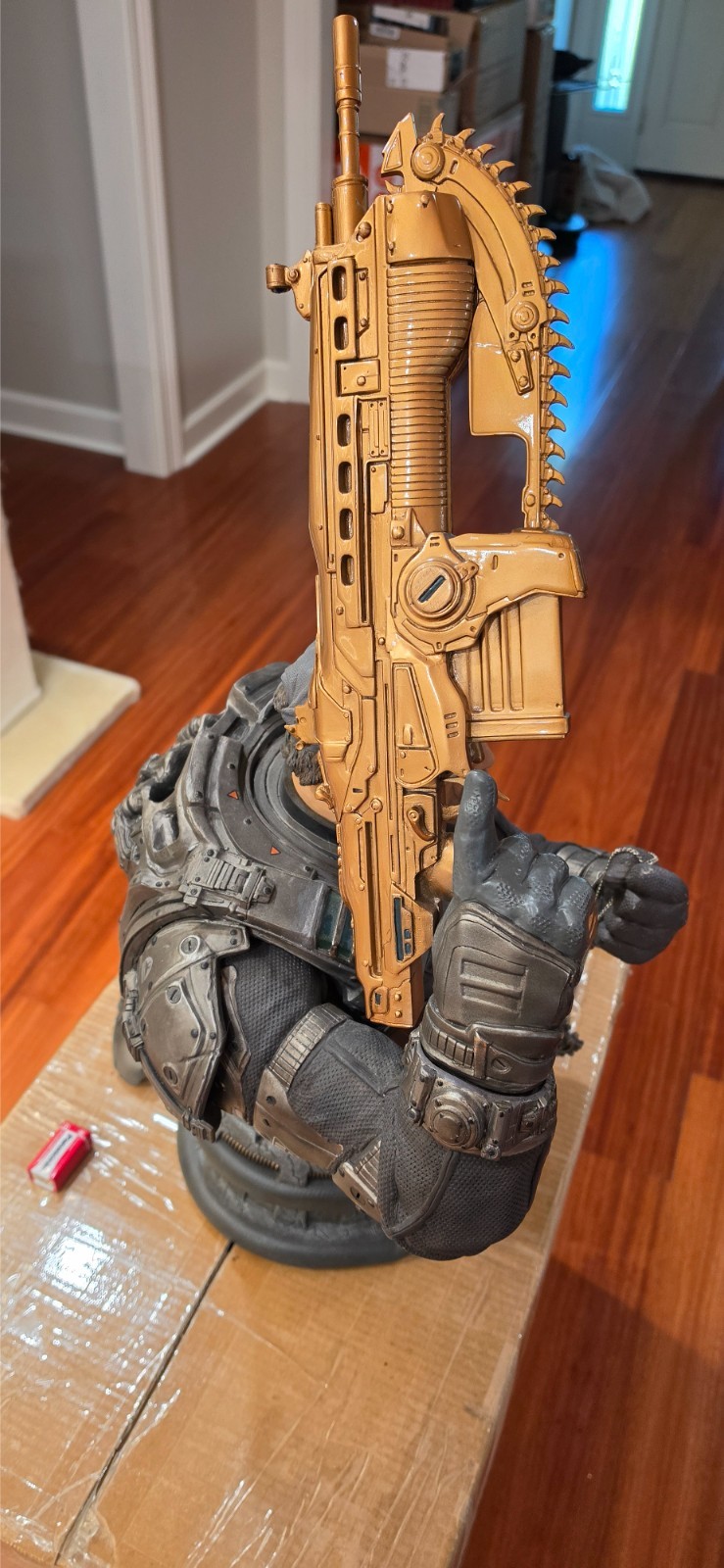 Triforce Gears Or War 2 Marcus Fenix Epic Scale Bust Gold Lancer Ed. *Damaged*