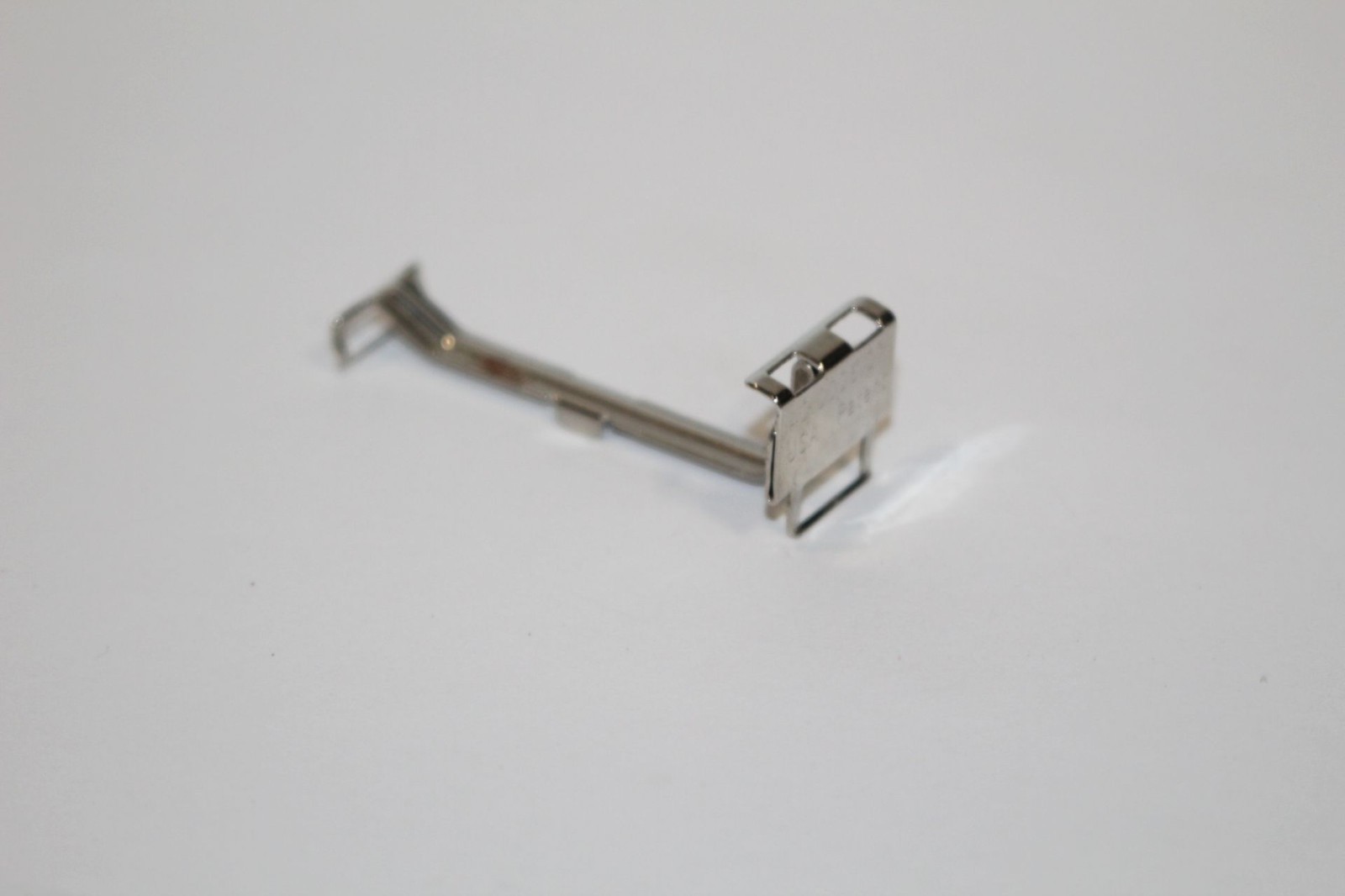 Original Microsoft Xbox Console Part – OEM GPU Heatsink Retainer Bracket Clip