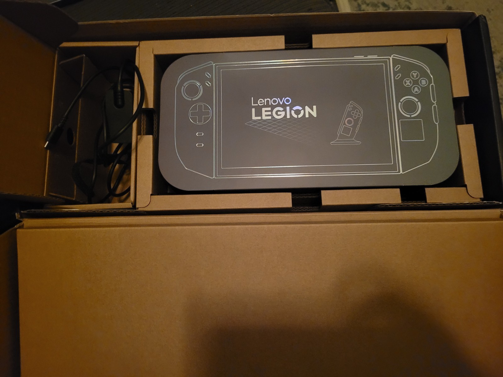 Lenovo Legion Go 2 8AHP2 OLED Ryzen Z2 32GB 1TB SSD + Screen Protector