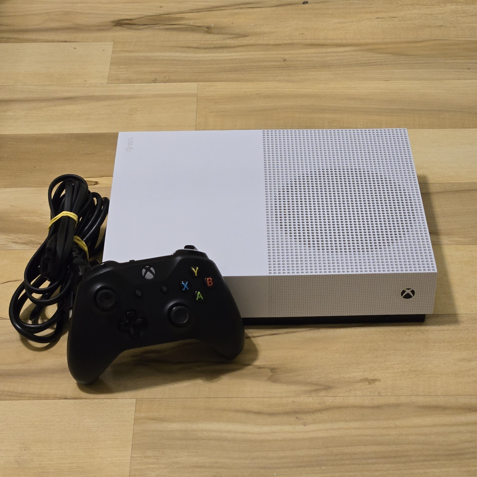 Microsoft Xbox One S All Digital Edition White Console 1TB w/ Controller & Cords
