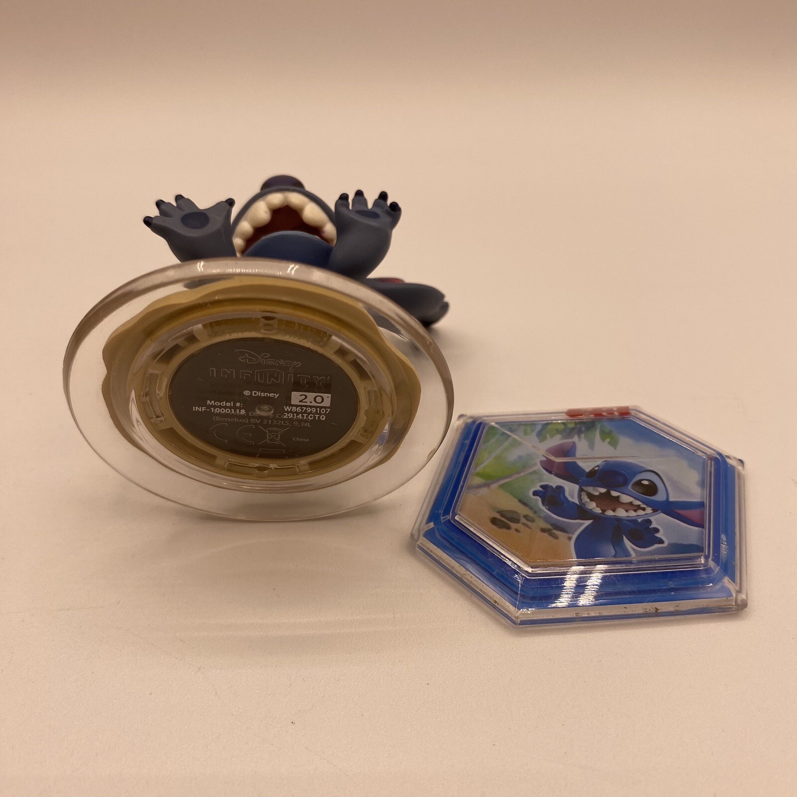 Disney Infinity Stitch Game Figure & Power Disk 2.0 # INF-1000118 & INF2000105