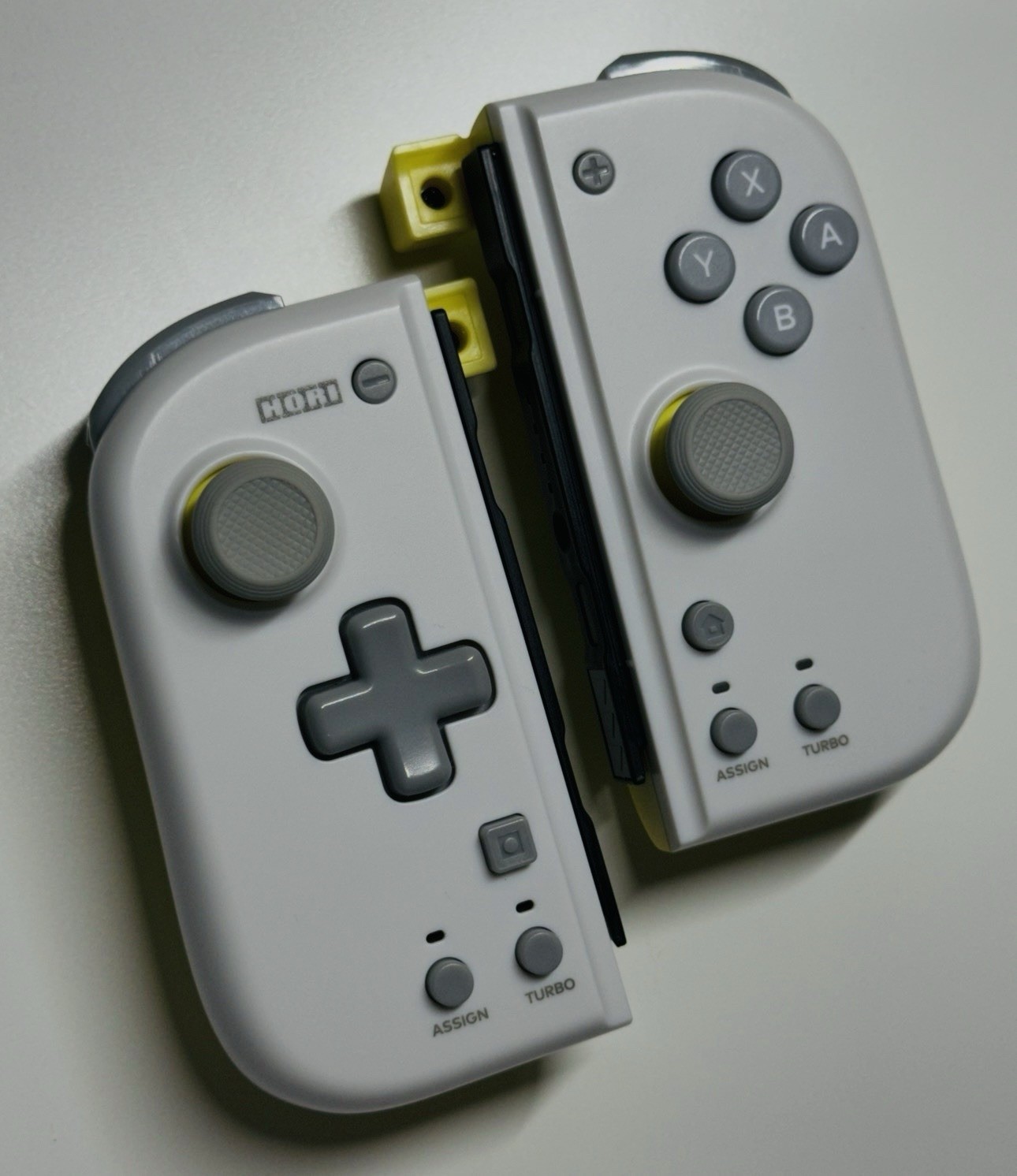 HORI Split Pad Compact: Light Gray and Yellow Nintendo Switch – Tested D289