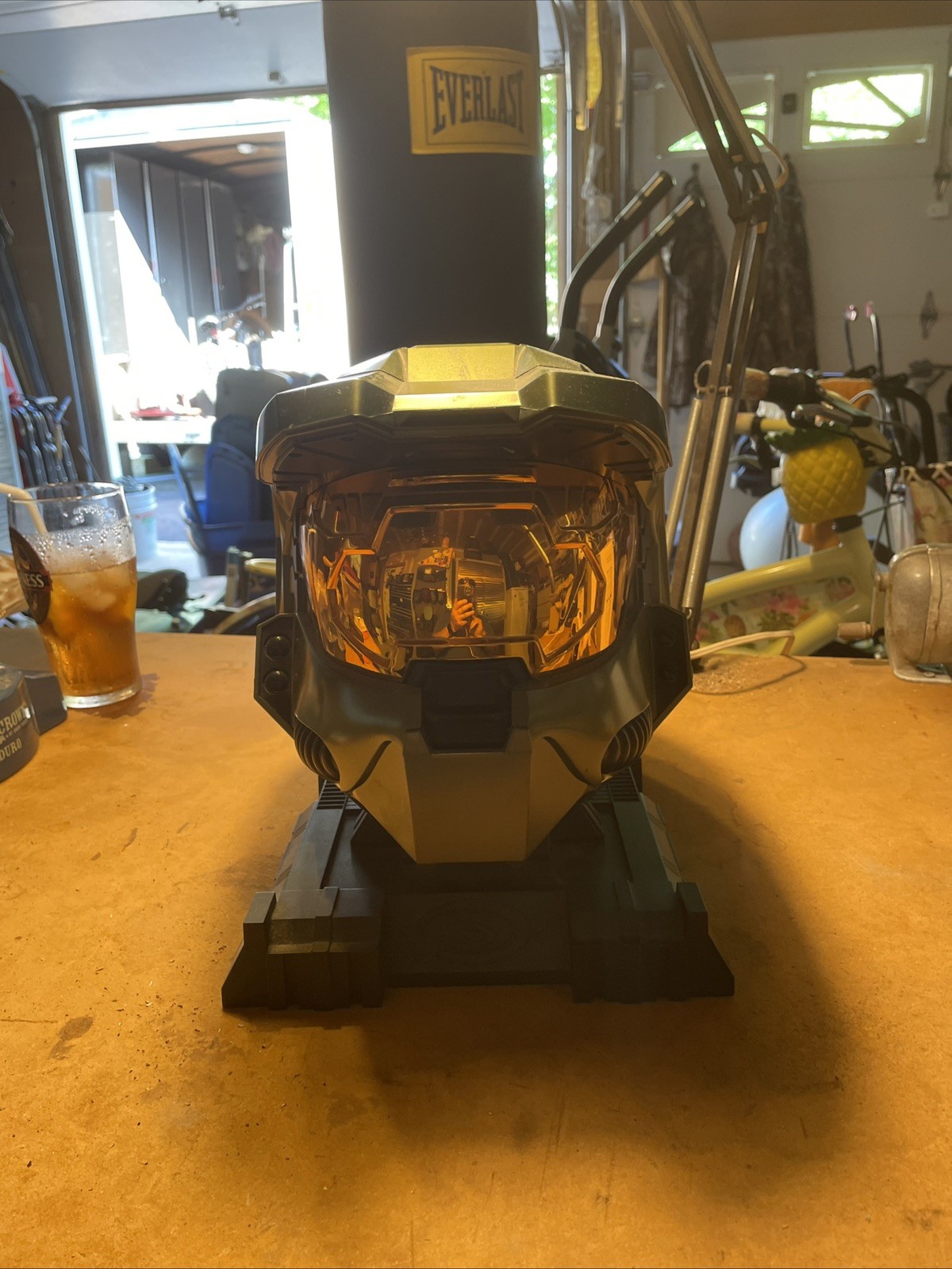 Halo Master Chief Helmet Light-Up Display Stand – Helmet Model for Halo Series