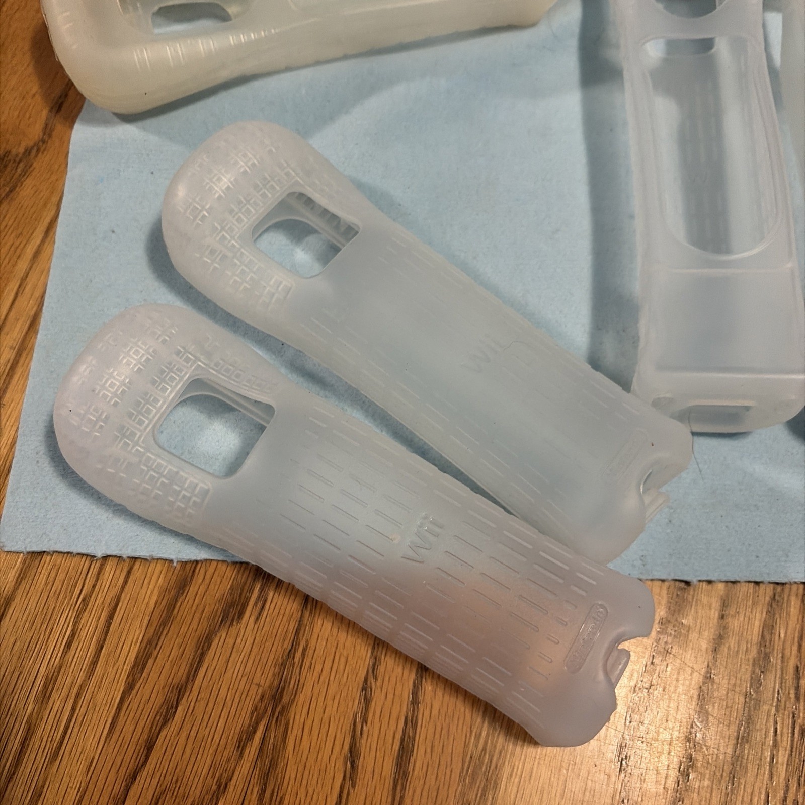 6 Official Nintendo Wii OEM Remote Rubber Silicone Gel Cover Sleeves Lot