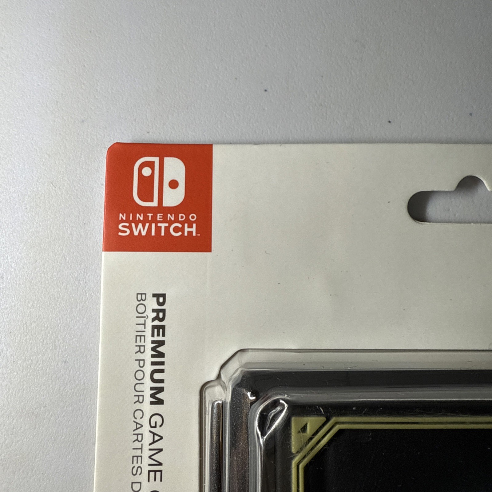 Nintendo Switch: Legend of Zelda Premium Game Card Case For 12 Games & Micro SD