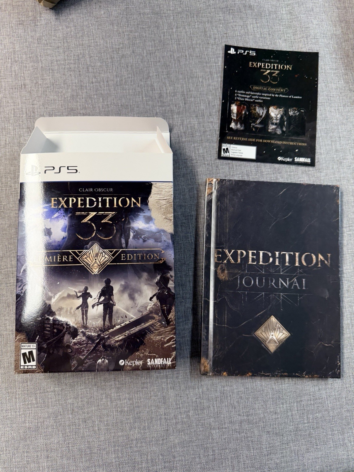 The Expeditioner’s Journal Art Book Clair Obscur Expedition 33 – Lumiere Edition