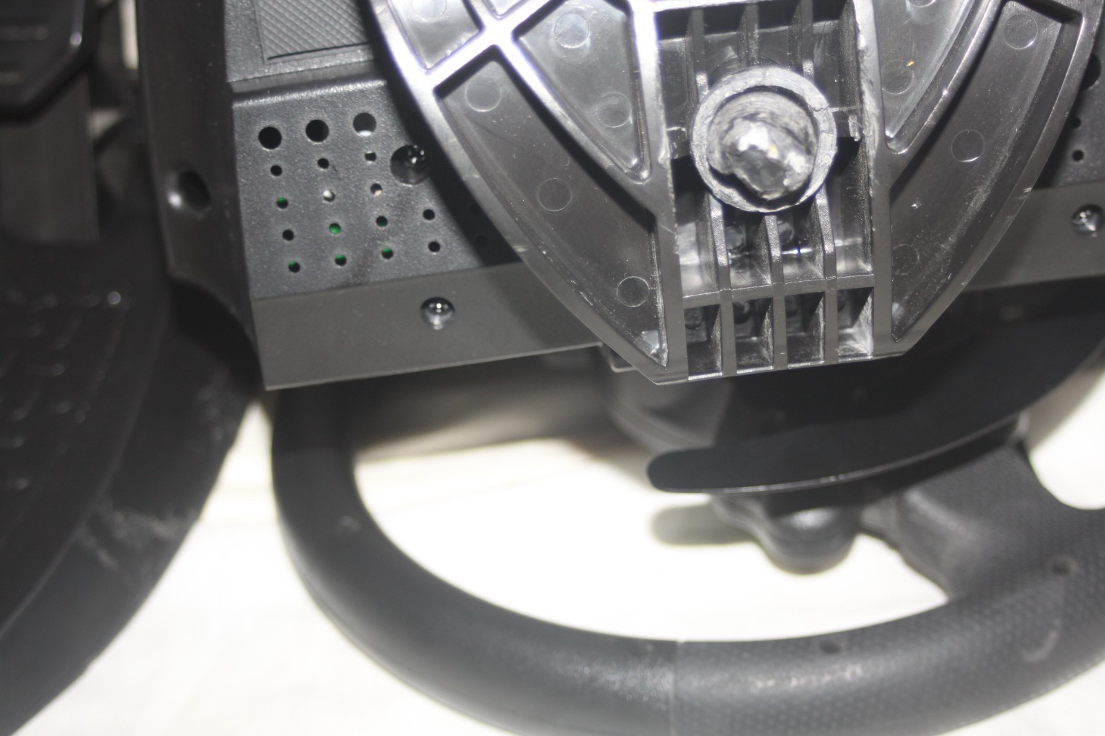 Thrustmaster TMX Force Racing Wheel with 2 Pedal Set for Xbox One – Black