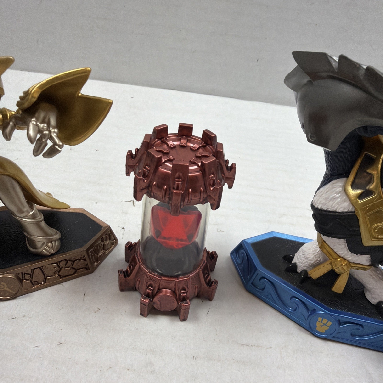 Skylanders IMAGINATORS Starter Bundle: GOLDEN QUEEN, KING PEN, FIRE REACTOR