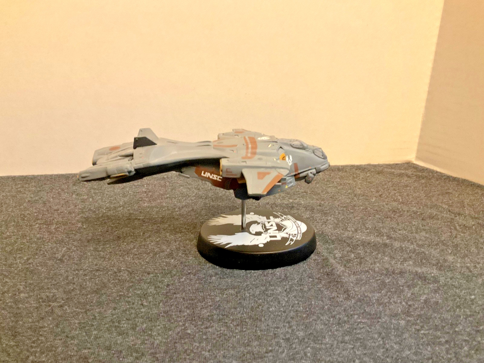 Dark Horse Halo Pelican Dropship Statue Gamestop Exclusive (Missing box)