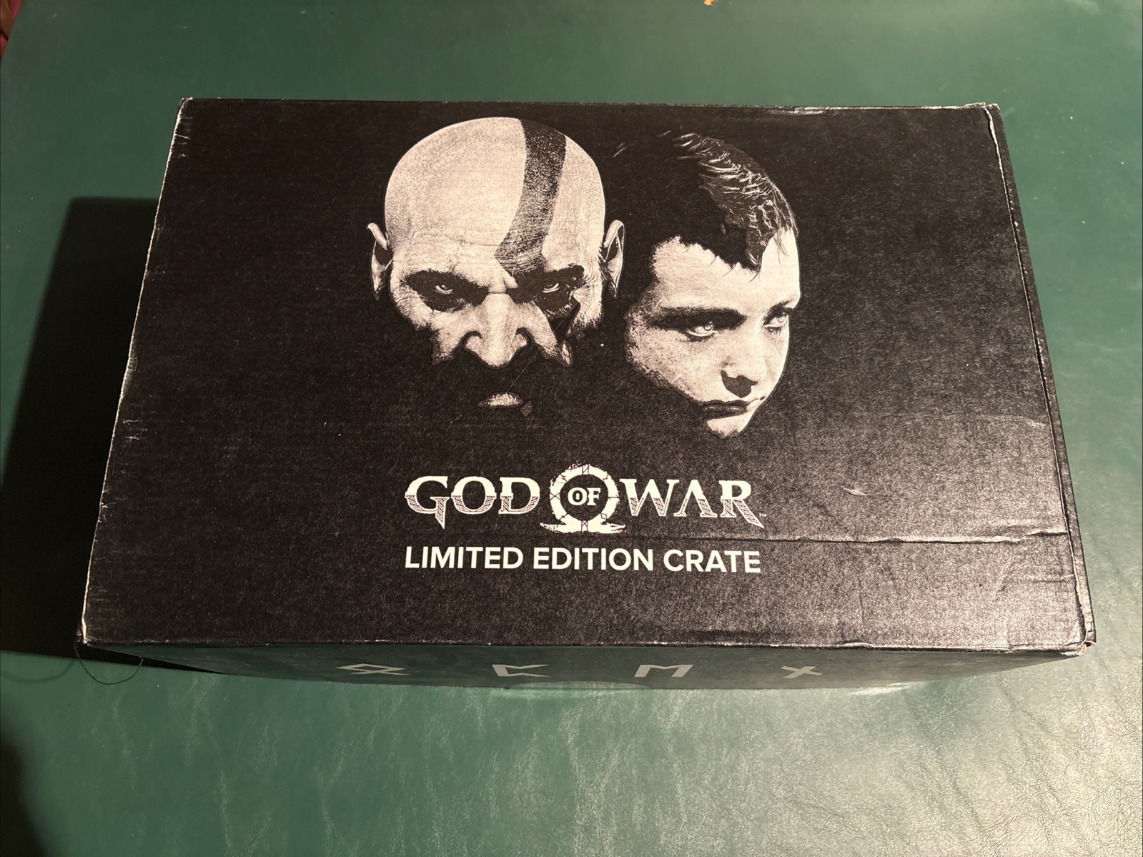 Loot Gaming God Of War Limited Edition Crate Plus Extras Size Medium Hoodie