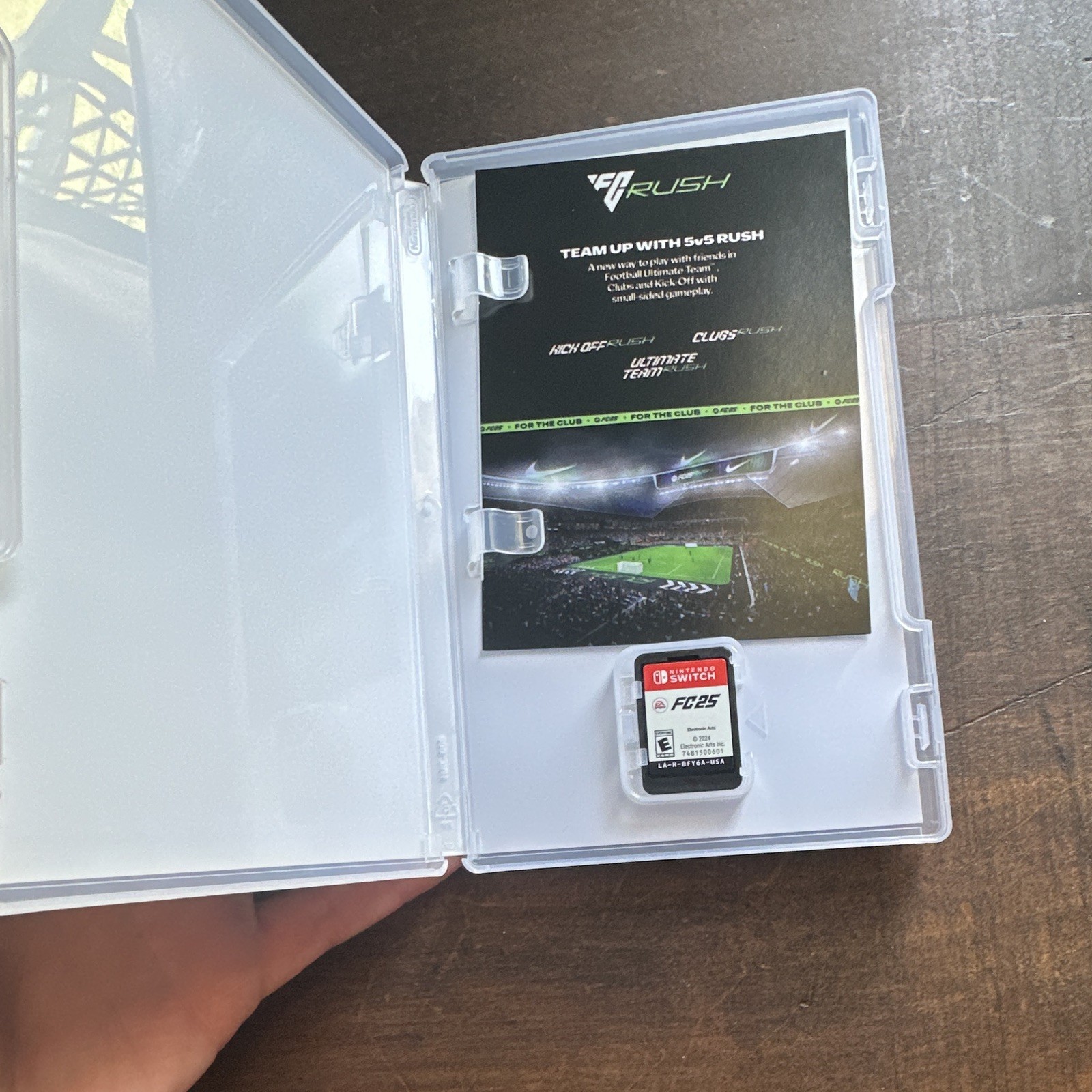EA Sports FC 25 Soccer Game Cartridge w/ Case & Insert – Nintendo Switch E