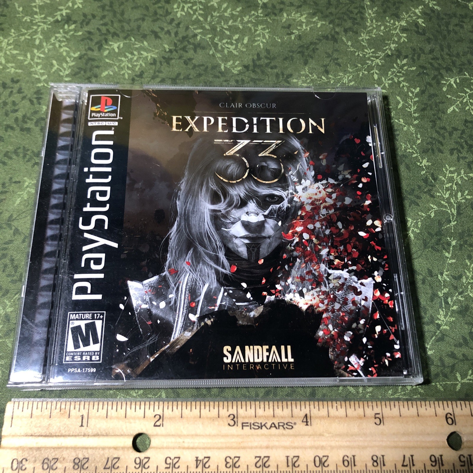 Clair Obscur: Expedition 33 PS5 – with Custom PS1 Case WORKS