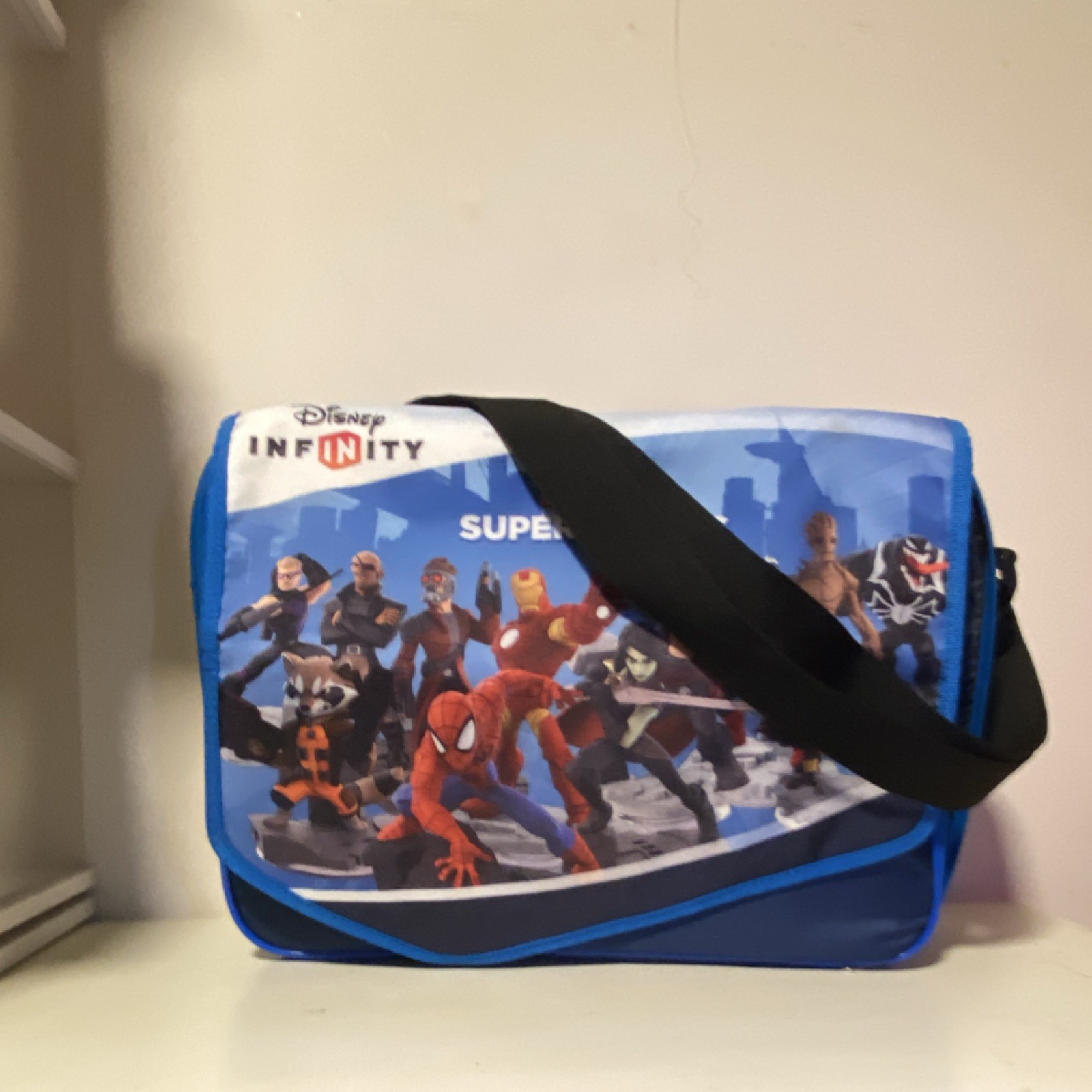 Disney Infinity 2.0 Marvel Figures with Case