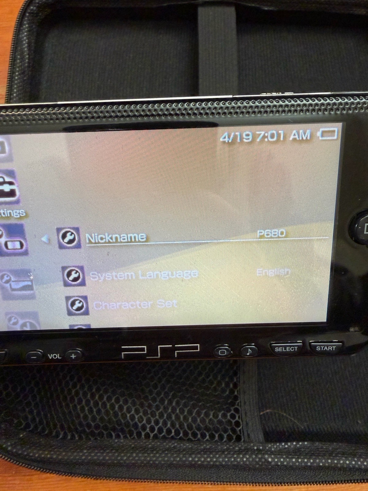 PSP- 1001b2 No Mod Original Everything Works Original Battery And Memory Card1gb