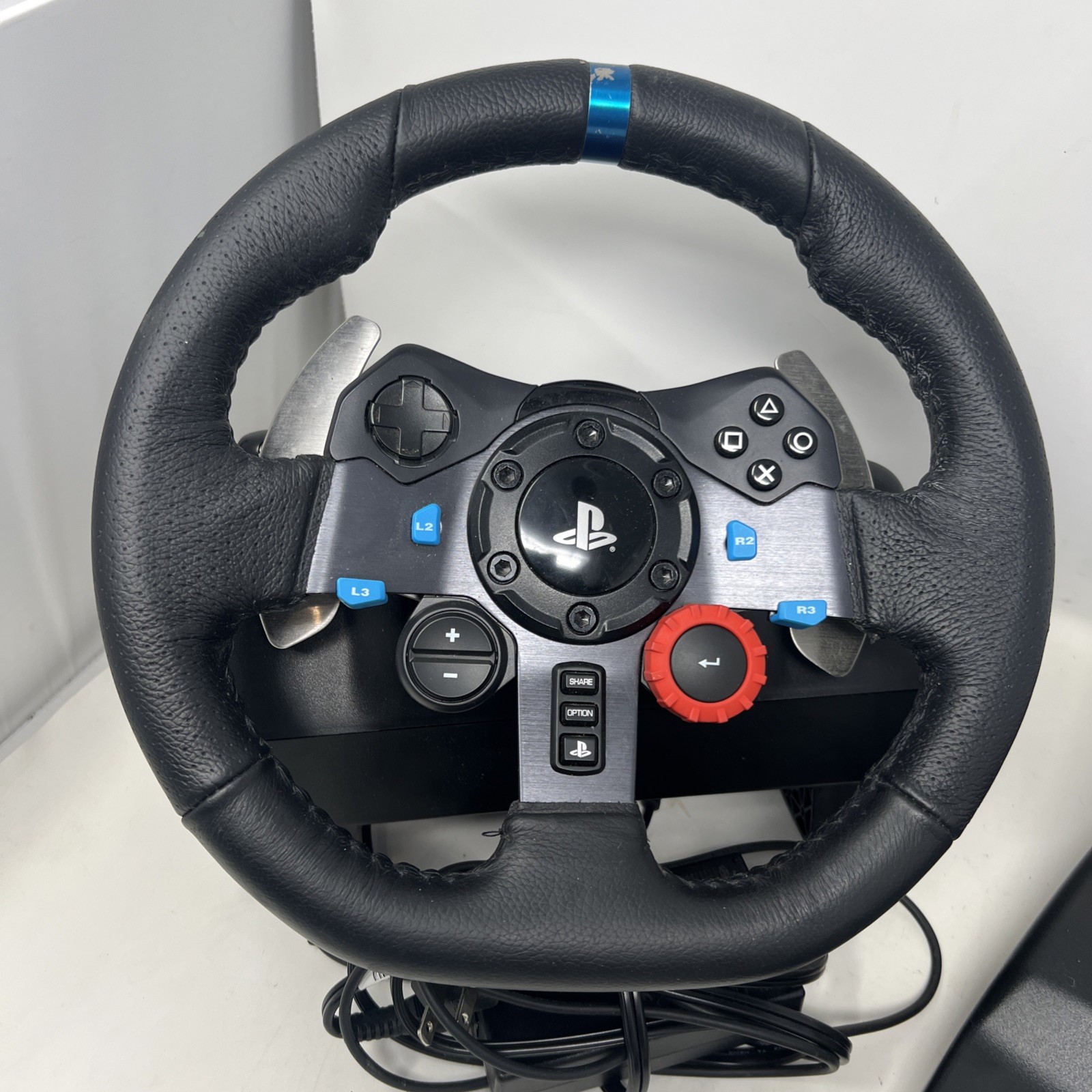 Logitech G29 Driving Force Racing Wheel and Floor Pedals PS3 PS4 Tested