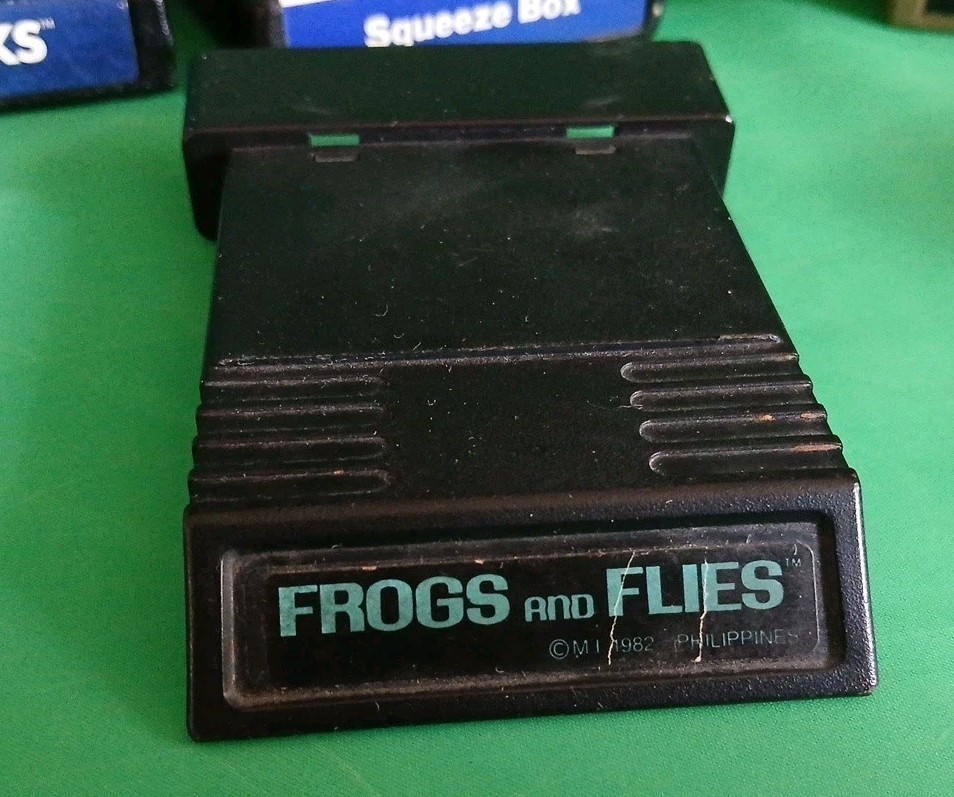 9 Atari 2600 Games Lot – Blueprint Squeeze Box Frogs & Flies Activision Dragster