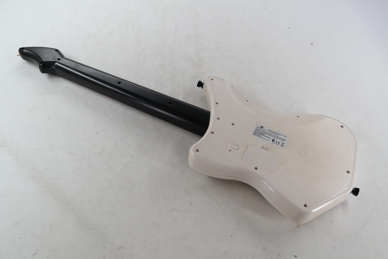 RedOctane Wireless Guitar Controller White For PlayStation 2 PS2 NO DONGLE