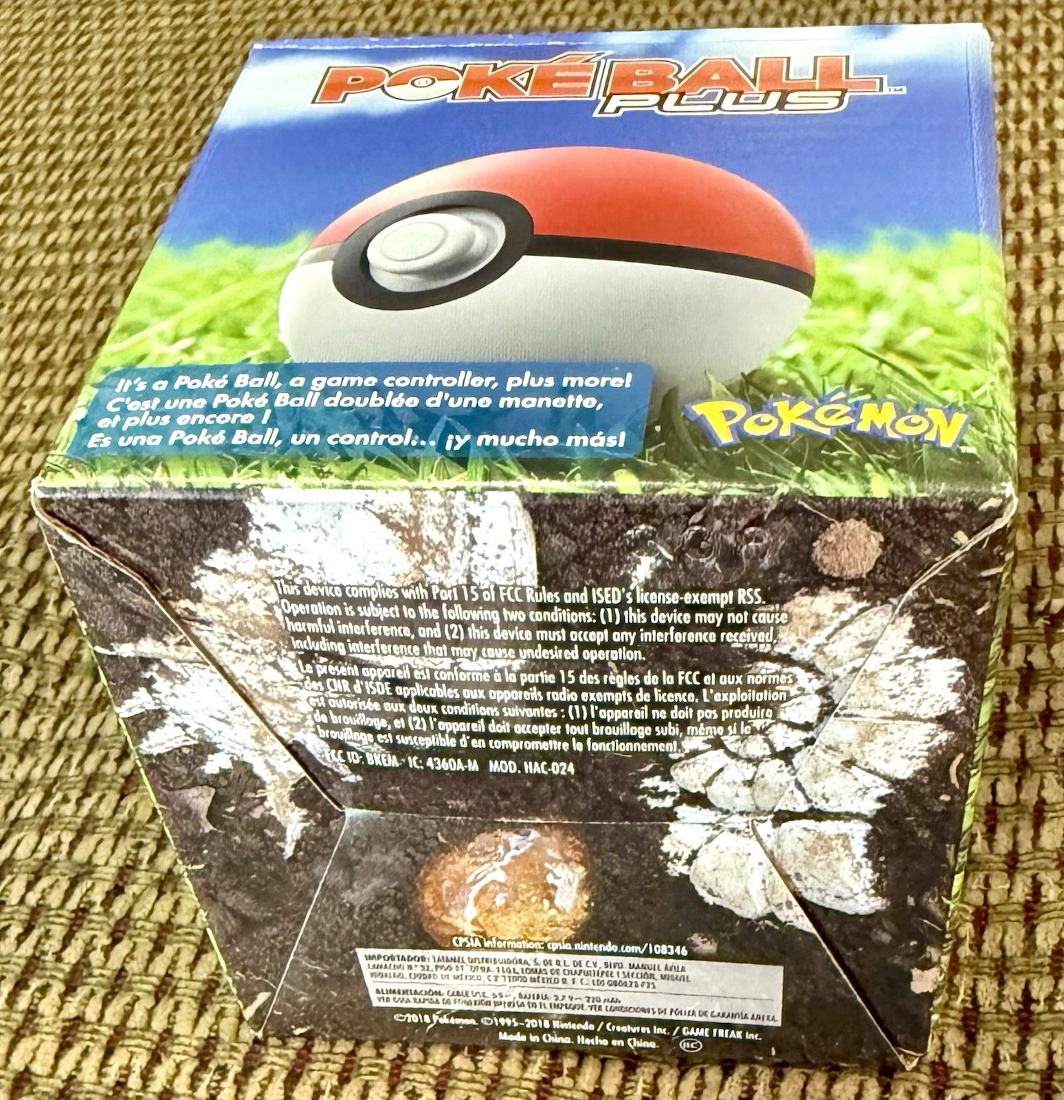 Pokemon Let’s Go Pikachu Box Set W/ Poke Ball Plus Nintendo Switch Complete