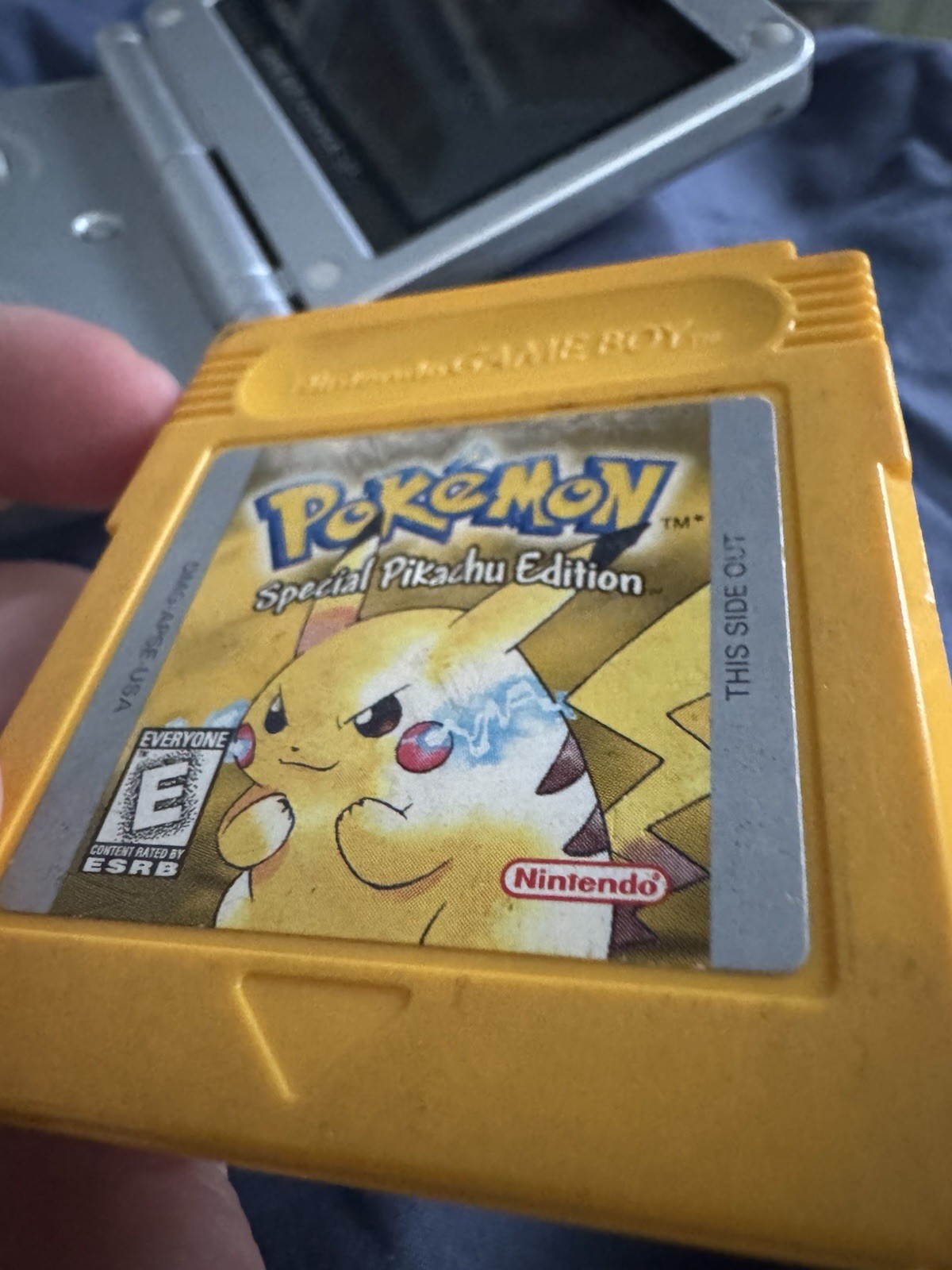 Pokémon Yellow Version Special Pikachu Edition (Nintendo Game Boy, 1999) – Saves