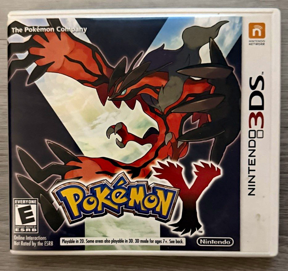 Pokémon Y Nintendo 3DS Game w/ Case & Cartridge E NTSC-U/C 2013