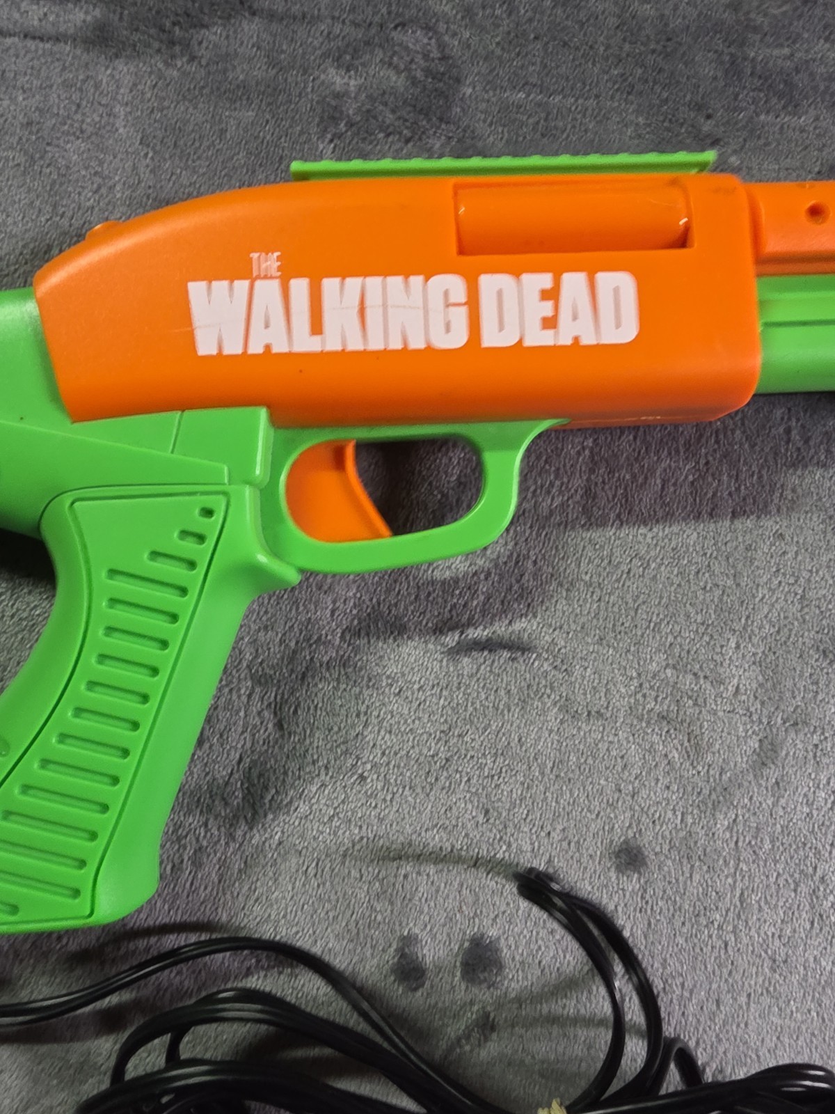 AMC Walking Dead Plug Play Shotgun Shooting Zombie Game Jakks Pacific No dongle
