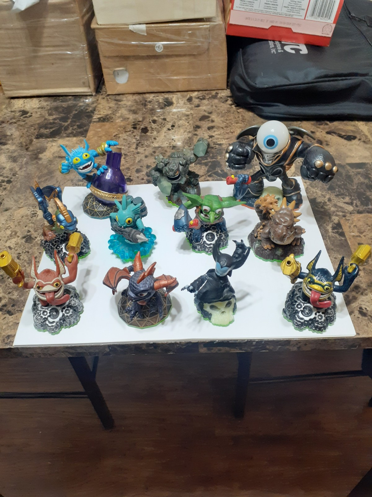 1 MIX LOT OF 11 ACTIVISION SKYLANDERS SUPERCHARGERS CHARACTERS ORIGINAL ITEM