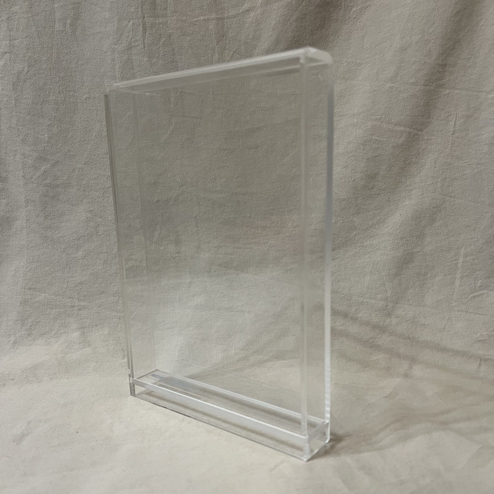 Acrylic Video Game Display Case – Xbox PS2 GameCube Xbox 360 Wii + UV Protection