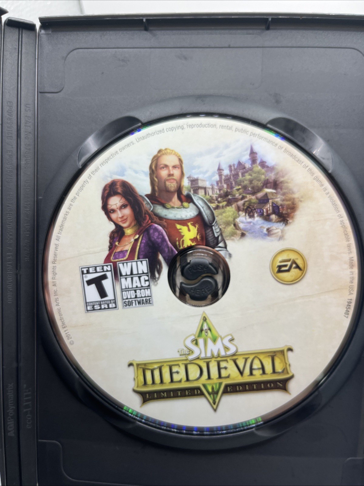 Sims Medieval Limited Edition Game (PC Windows/Mac, 2011)