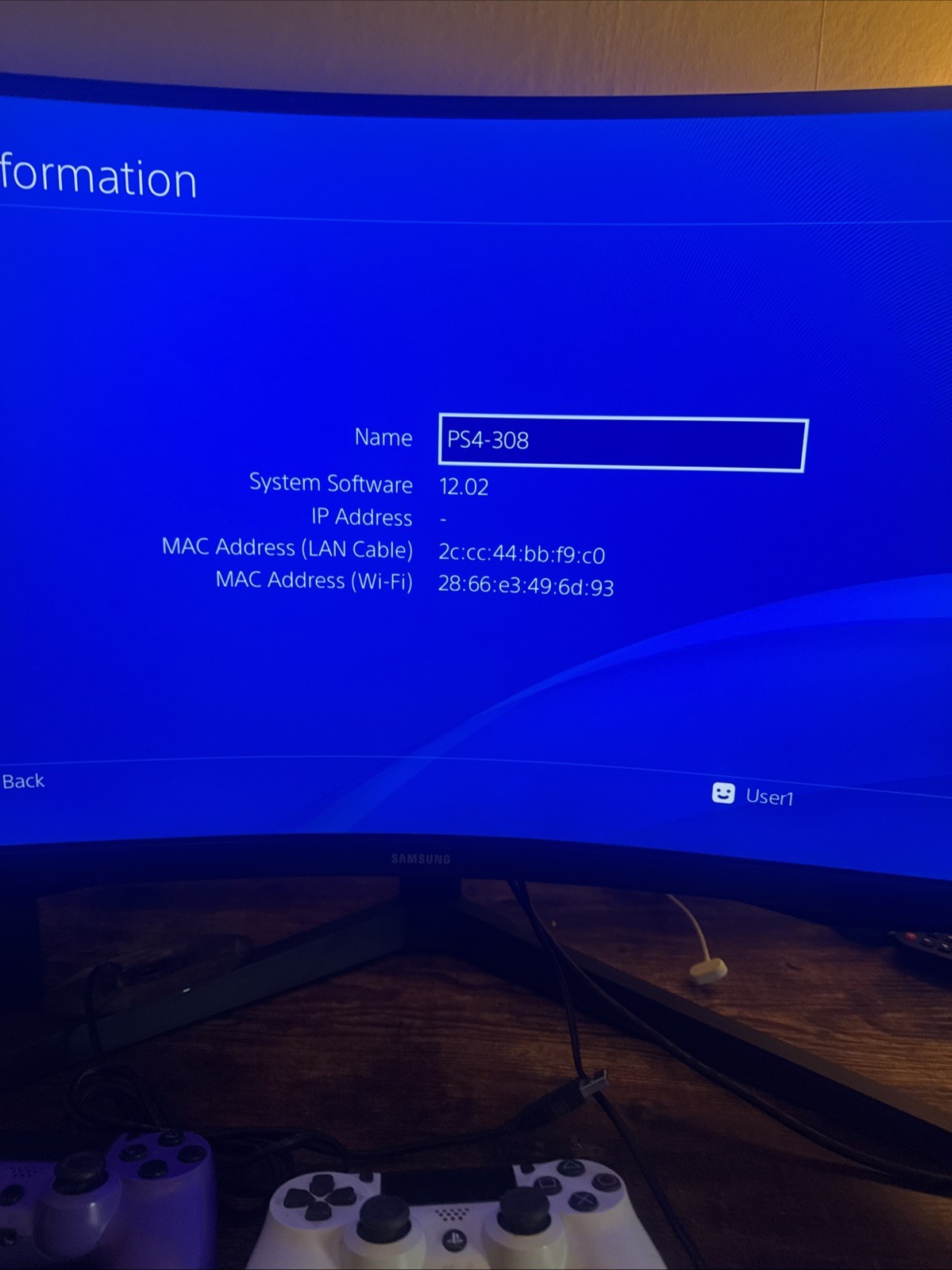 ps4 slim 500gb, 4 controllers, 8 games