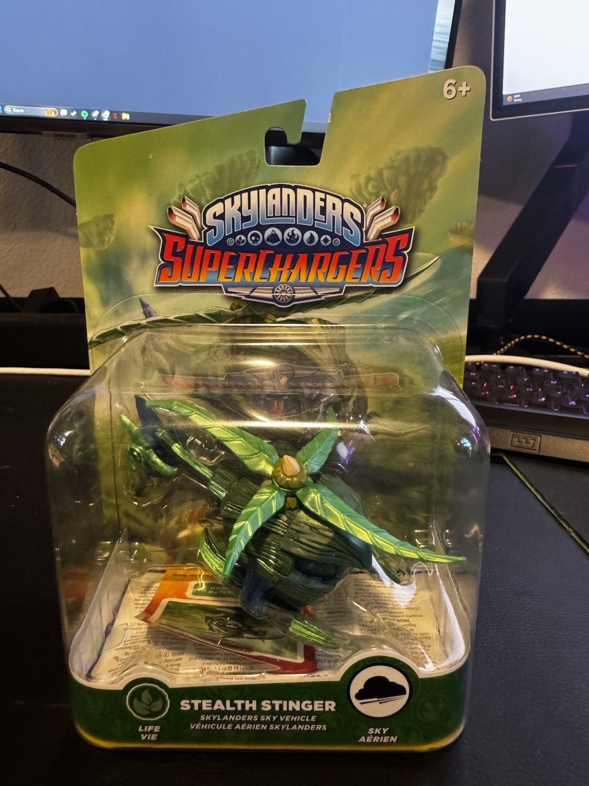 Activision Skylanders Superchargers Stealth Stinger Vehicle Figure