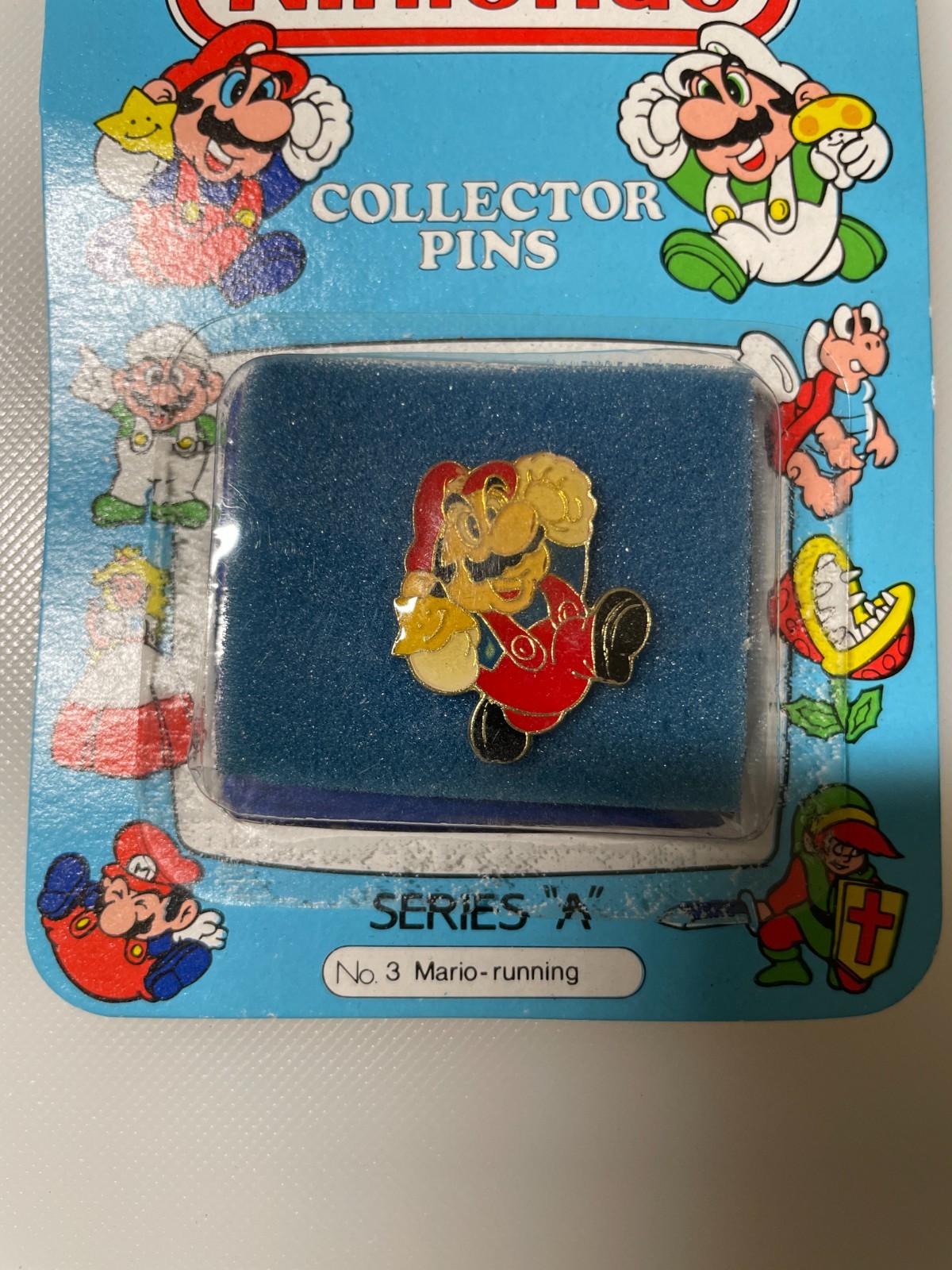 Nintendo Collectors Enamel Pin 1989 Super Mario Series “A” Running Mario #3 New