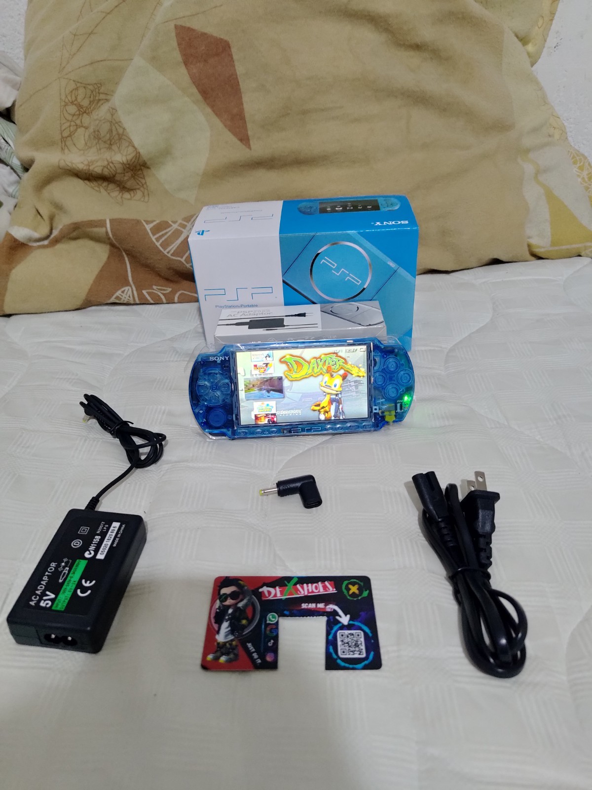 Sony PSP transparent blue with 32 GB plus games plus USB-C adapter NEW