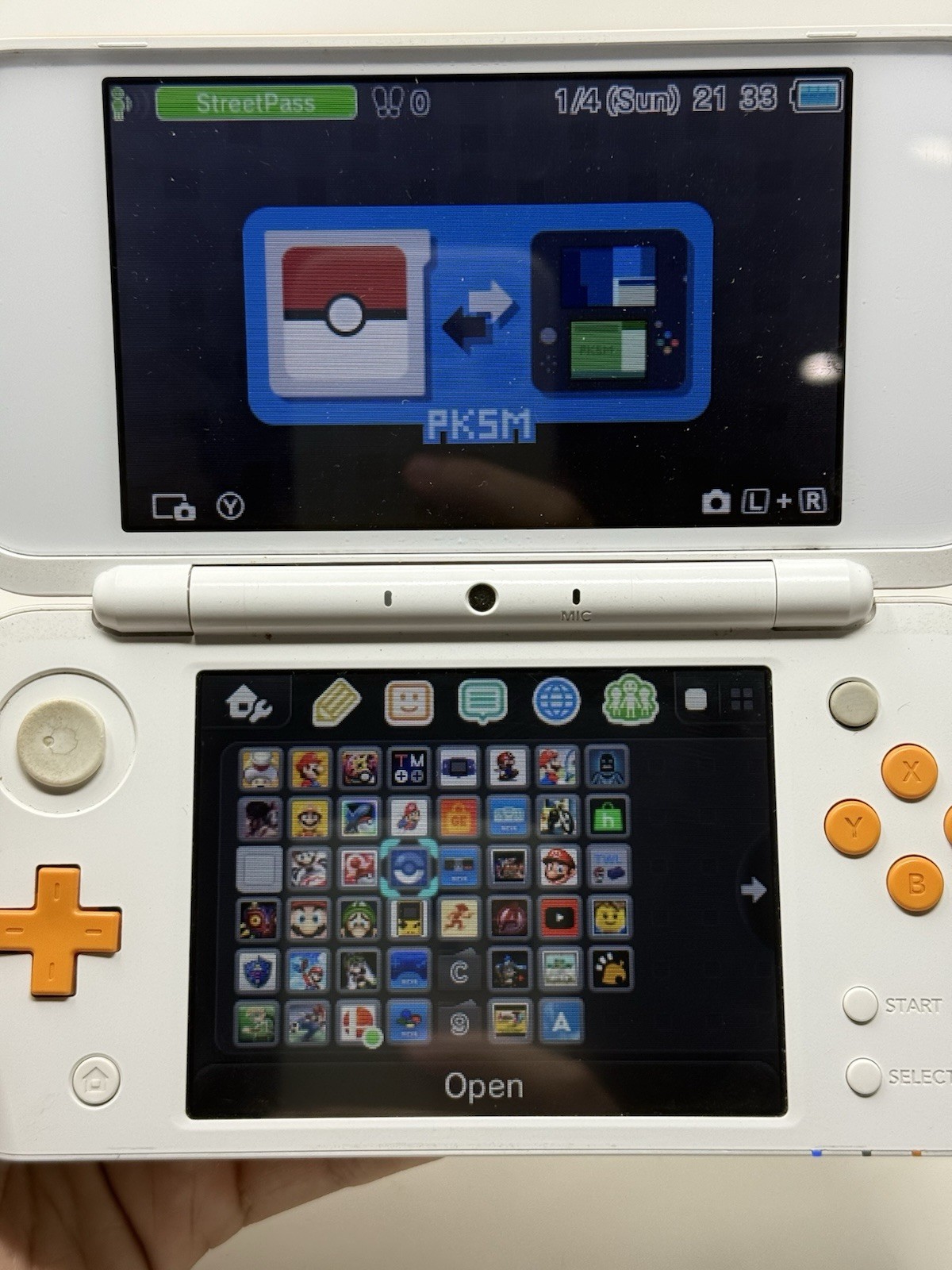 New Nintendo 2DS XL Orange White Handheld USA System w Charger Stylus and Extras
