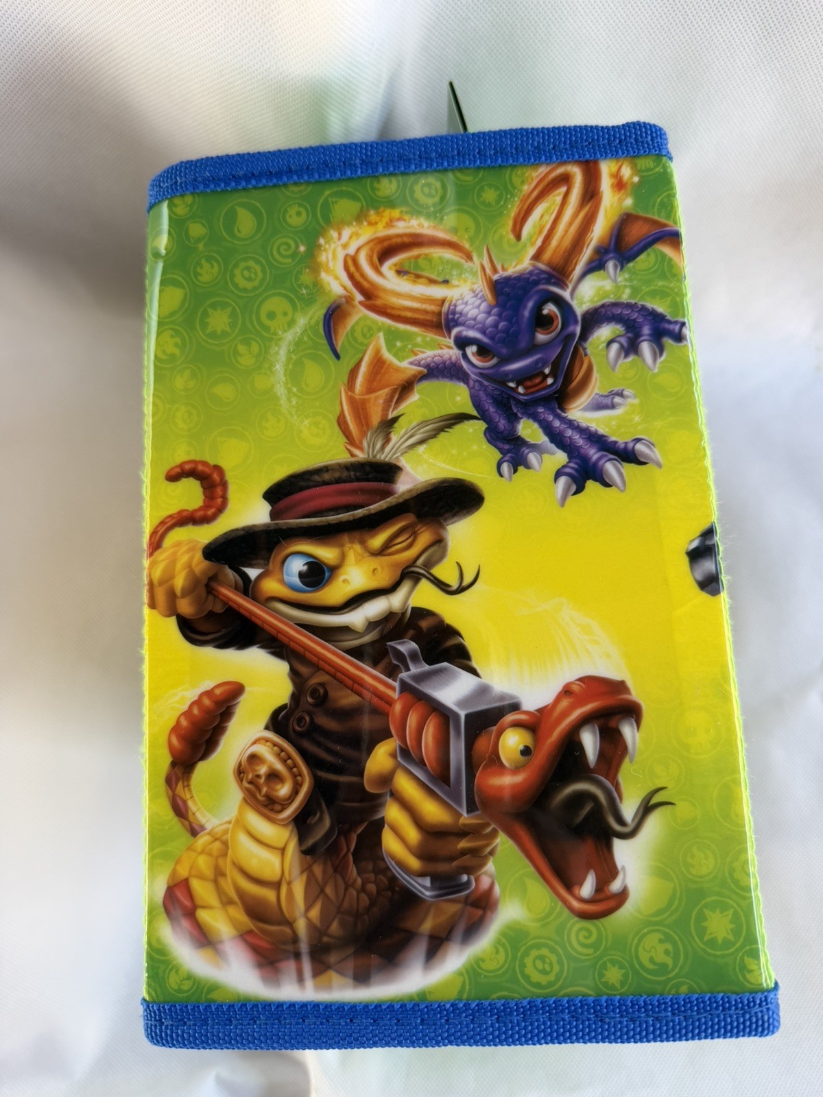 Skylanders Swap Force Official Carry Case holds up to 16 figures brand new