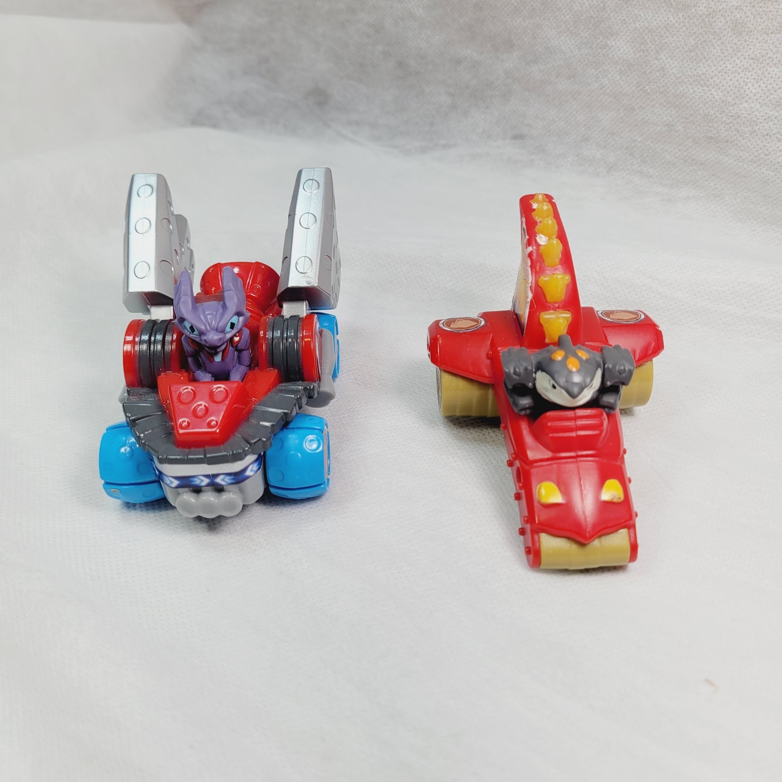 2 McDonald’s 2016 Activision Skylanders Superchargers Spitfire And Terrafin Toys