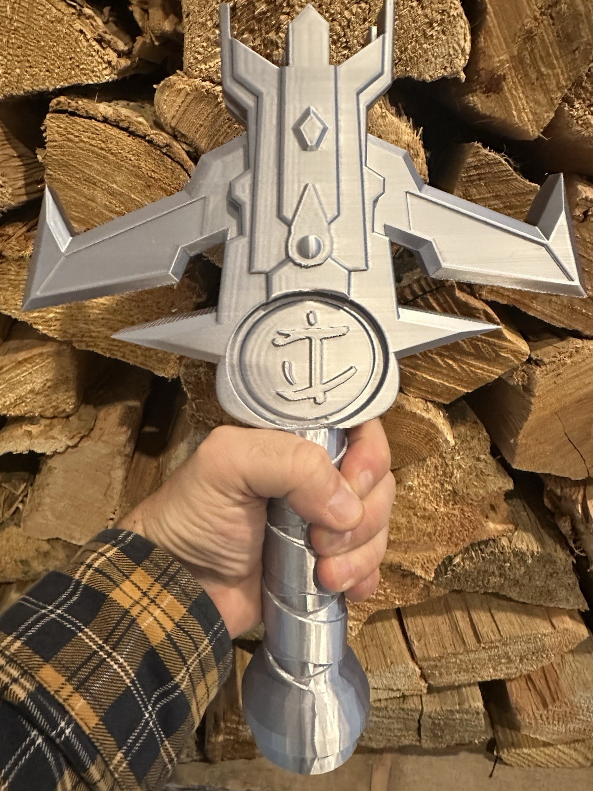 DOOM Crucible Hilt 12” Prop Replica – Doom Eternal 2016
