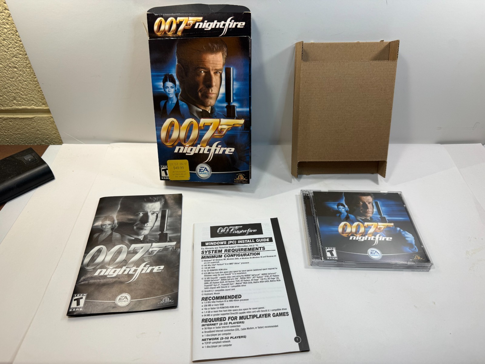 PC BOXED GAME James Bond 007: Nightfire (PC, 2002) Complete Flawless Discs!