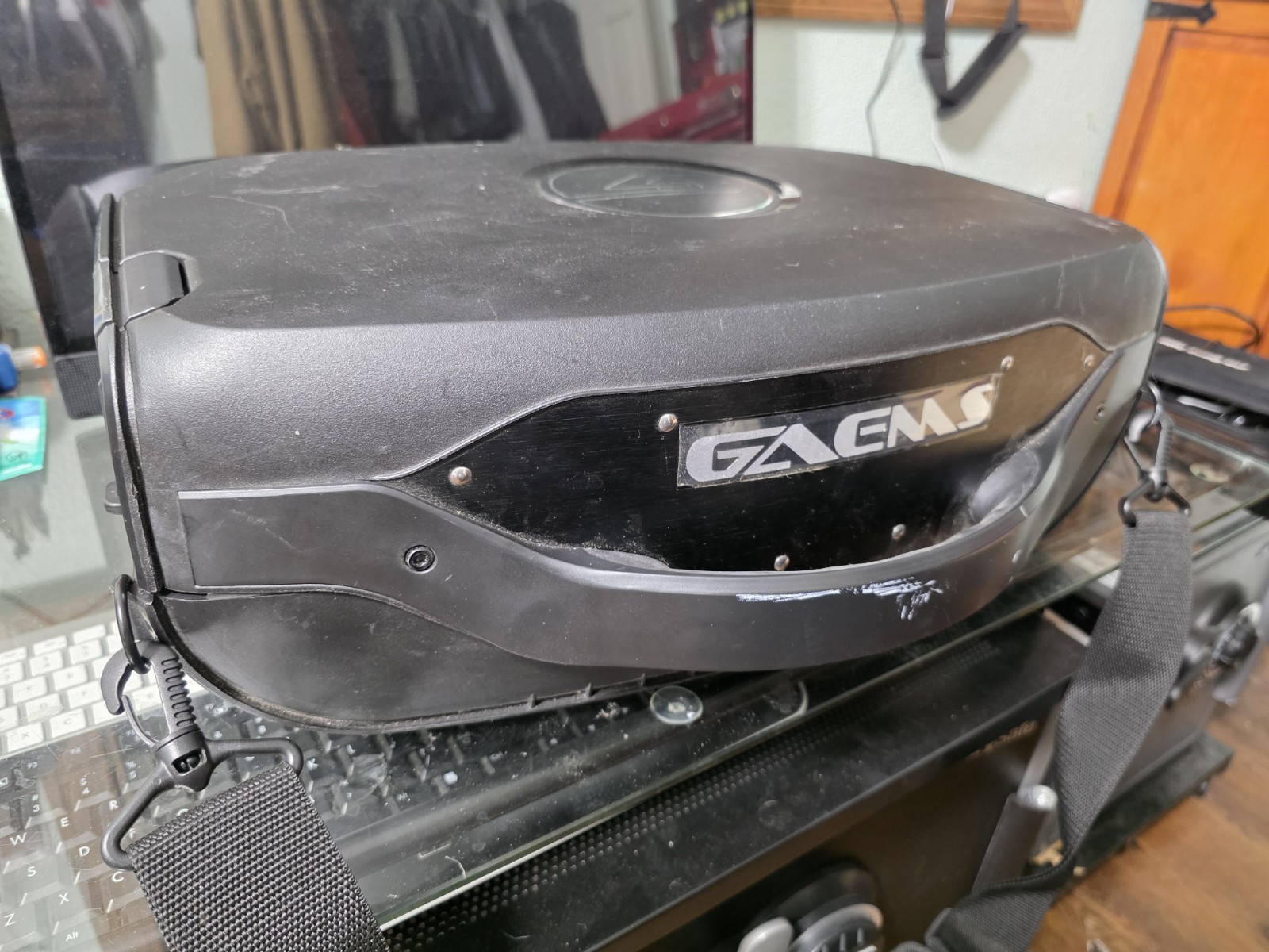 GAEMS G155 LCD Gaming Case