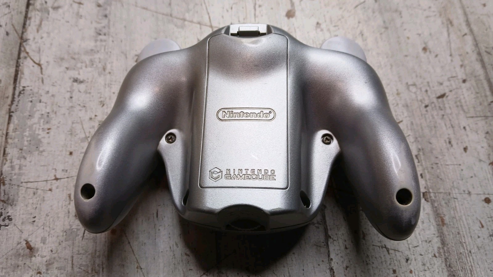 Nintendo GameCube wavebird gray controller only no receiver powers on