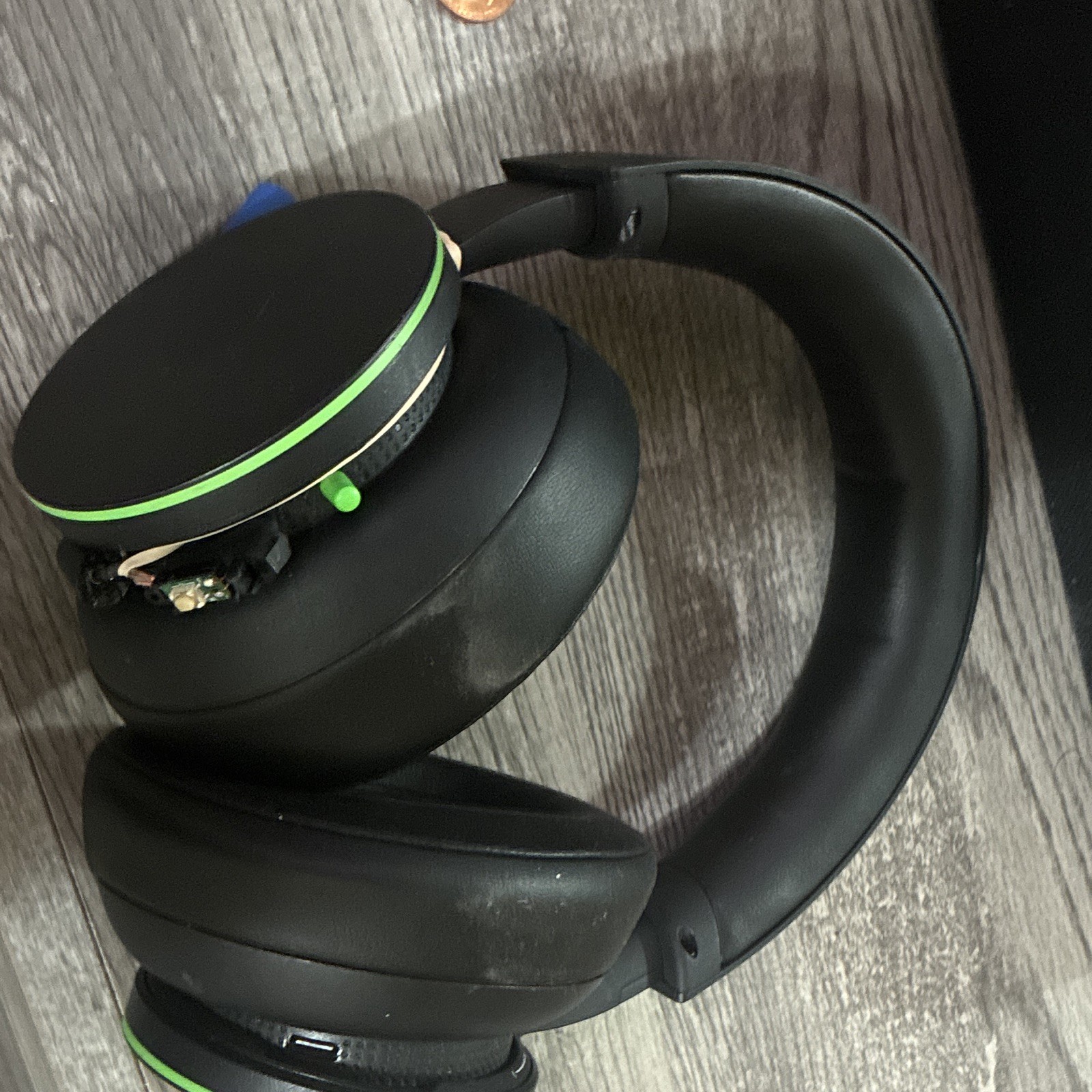 Bluetooth Over-Ear Gaming Headset Headband, Double Earpiece Black/Green