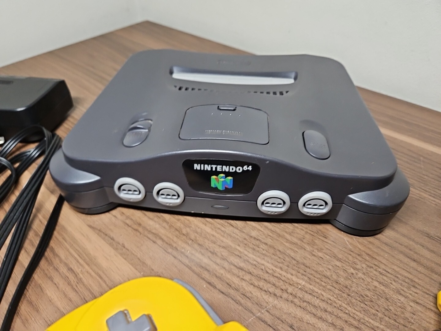Nintendo 64 Console/Yellow Controller/PWR SPL/AV CABLES/TESTED & WORKS